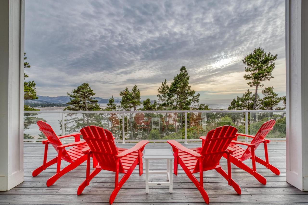 Villa Panoramic Point Lincoln City Exterior foto